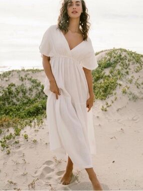 Cozy Earth Flowy Tiered Bamboo Maxi Dress | White | Size Small